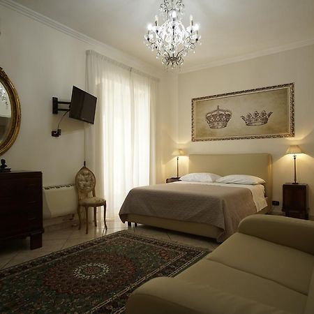 La Piccola Reggia Bed and Breakfast Caserta Exterior foto